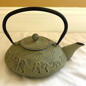 Rustic Green Elephant Cast Iron Teapot
